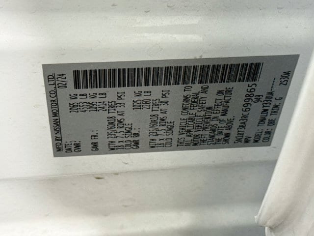 Used 2024 Nissan Rogue SV FWD image 30