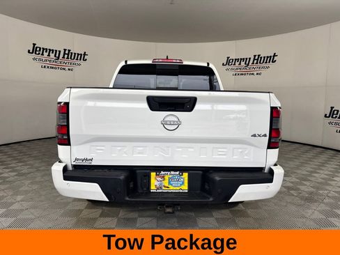 Used 2025 Nissan Frontier SV w/ SV Convenience Package AWD/4WD image 6