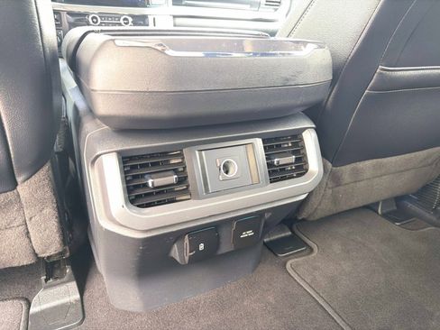 Used 2023 Ford F150 Lariat AWD/4WD image 33