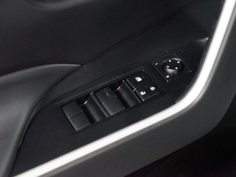 Certified 2025 Toyota RAV4 LE FWD image 29