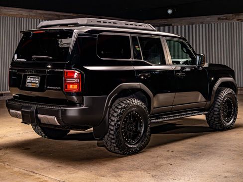 Used 2025 Toyota Land Cruiser image 10