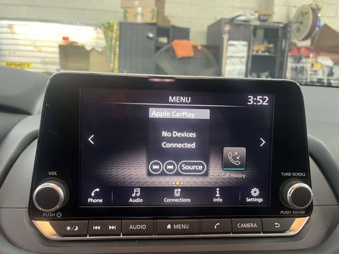 Certified 2025 Nissan Rogue S image 17