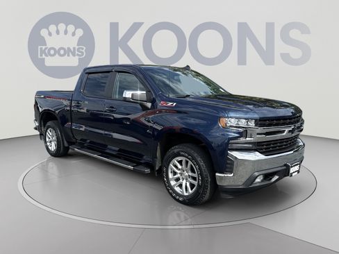 Used 2022 Chevrolet Silverado 1500 LT AWD/4WD image 2