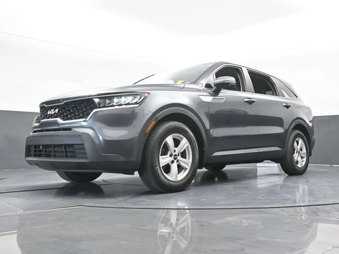Used 2022 Kia Sorento LX FWD image 49