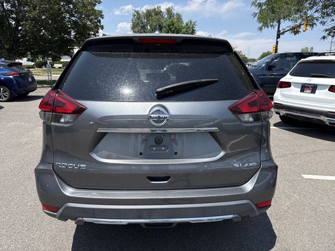 Used 2018 Nissan Rogue SL AWD/4WD image 6