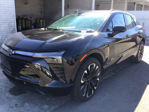 Used 2024 Chevrolet Blazer EV RS AWD/4WD image 2