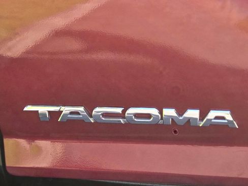 Used 2008 Toyota Tacoma V6 4x4 4dr Access Cab 6.1 ft. image 27