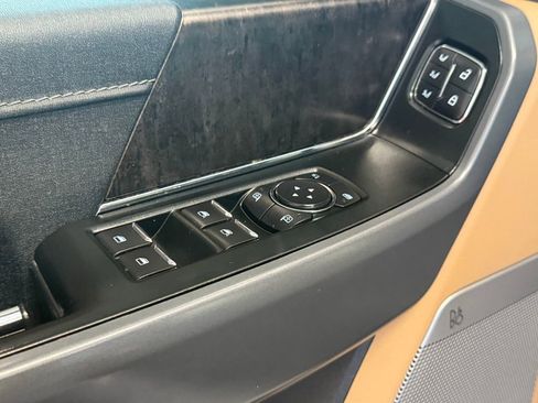 Used 2022 Ford F150 Lariat w/ Equipment Group 502A High image 19