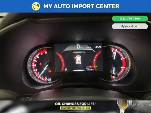 Used 2025 Toyota RAV4 XLE AWD/4WD image 18