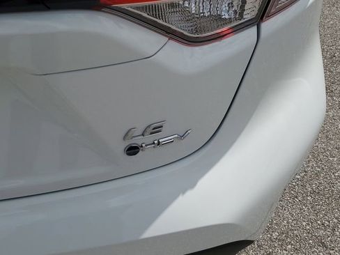 Used 2026 Toyota Corolla LE FWD image 7