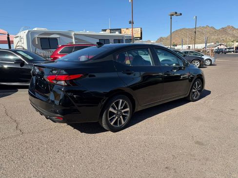 Used 2021 Nissan Versa SV FWD image 5