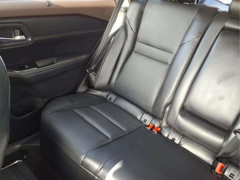 Used 2023 Nissan Rogue SV w/ SV Premium B Package FWD image 15