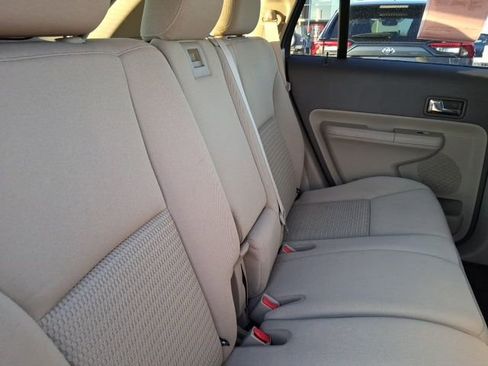 Used 2010 Ford Edge SE image 9