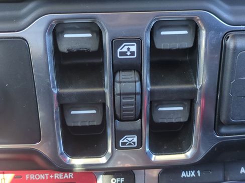 Used 2021 Jeep Wrangler Unlimited Rubicon image 26