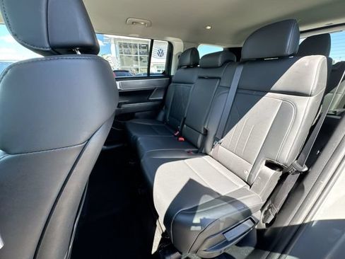 Used 2024 Hyundai Santa Fe SEL FWD image 24