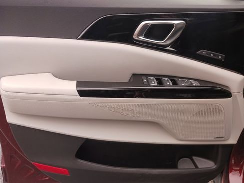 Certified 2023 Kia Carnival SX Prestige image 28