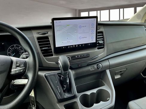 Used 2022 Ford Transit 350 XLT image 9