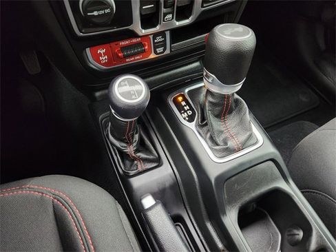 Used 2022 Jeep Wrangler Unlimited Rubicon image 14