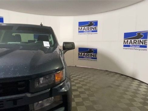 Used 2019 Chevrolet Silverado 1500 Custom w/ Custom Value Package image 4