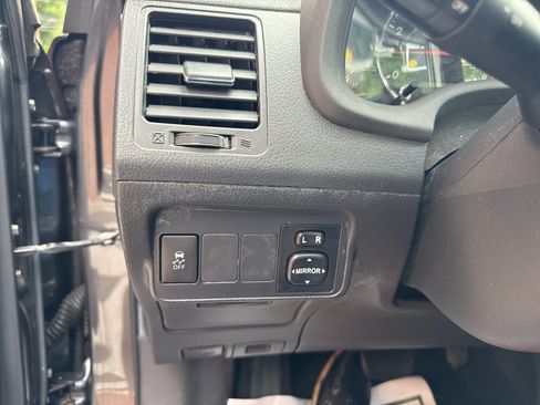 Used 2012 Toyota Corolla S FWD image 29