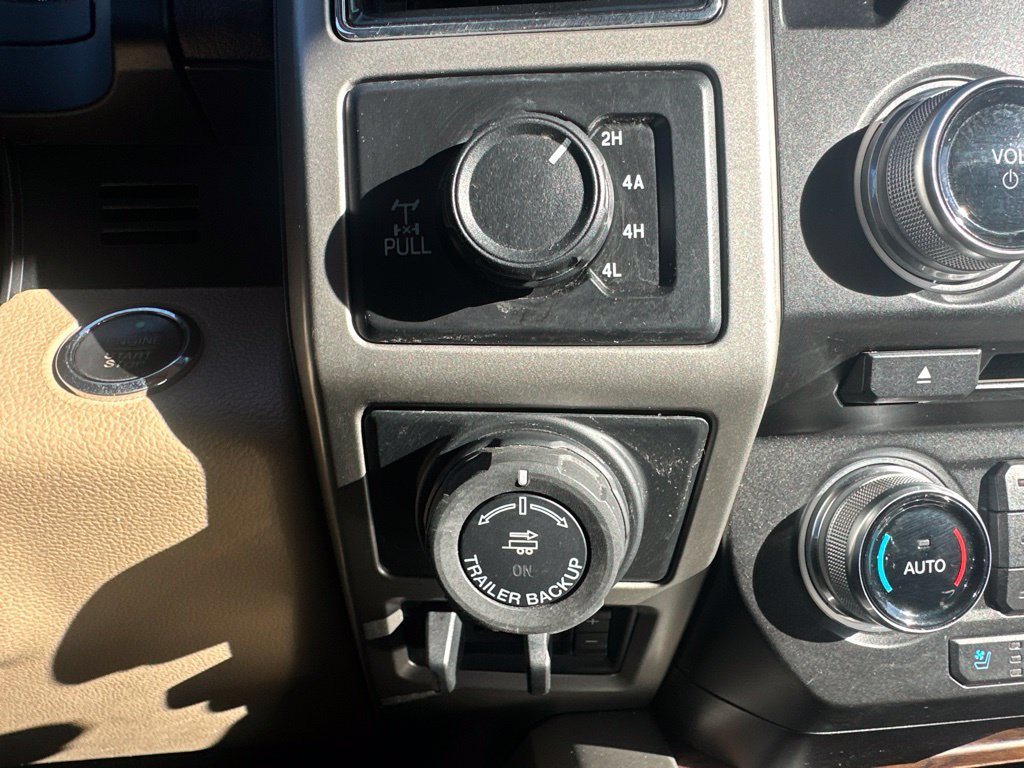 Used 2018 Ford F150 Lariat w/ Equipment Group 502A Luxury AWD/4WD image 15