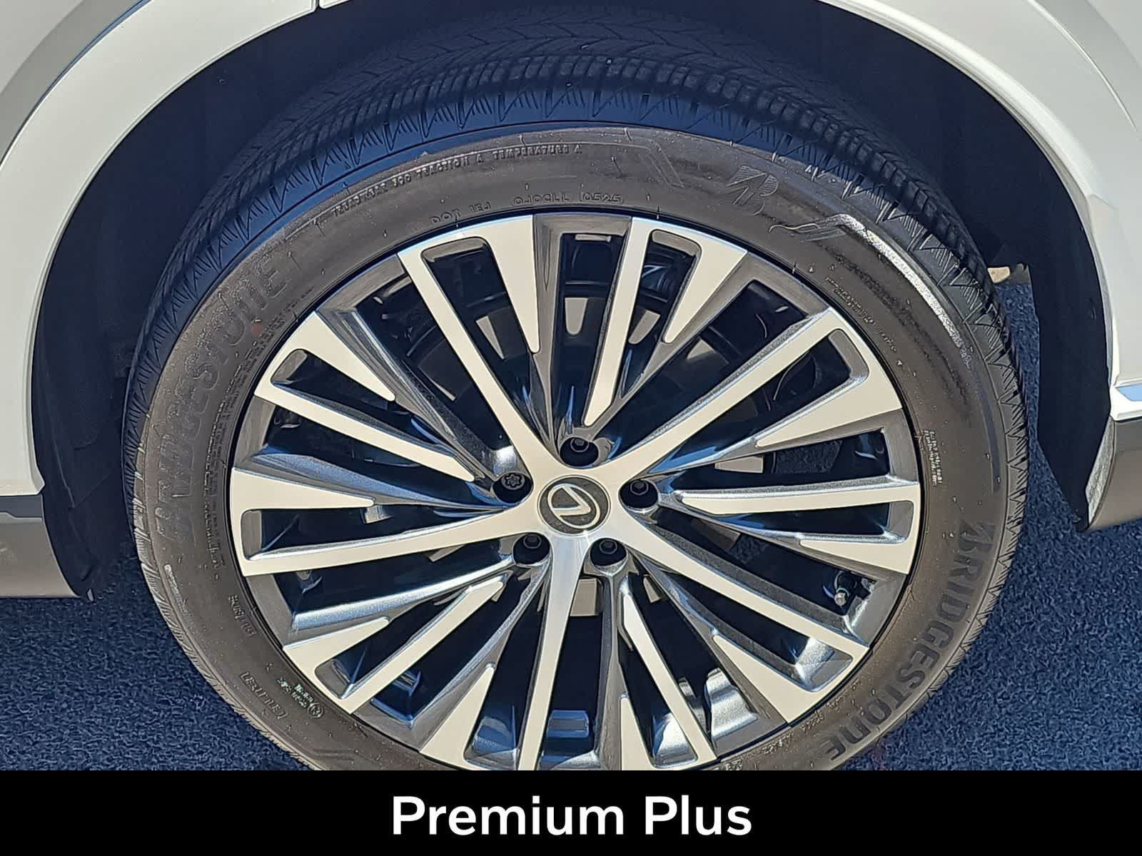 Used 2025 Lexus RX 350 Premium Plus w/ Accessory Package (Z1) FWD image 12