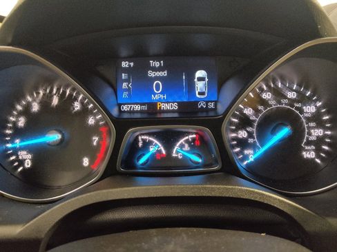 Used 2019 Ford Escape SE FWD image 23