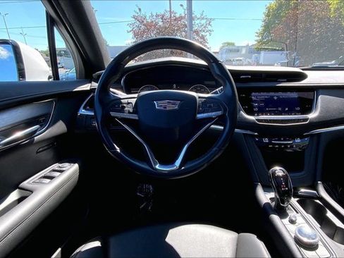 Used 2023 Cadillac XT6 Luxury AWD/4WD image 4