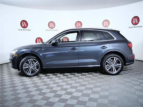 Used 2020 Audi Q5 e Premium Plus w/ Premium Plus Package image 5