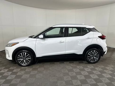 Used 2024 Nissan Kicks SV image 6
