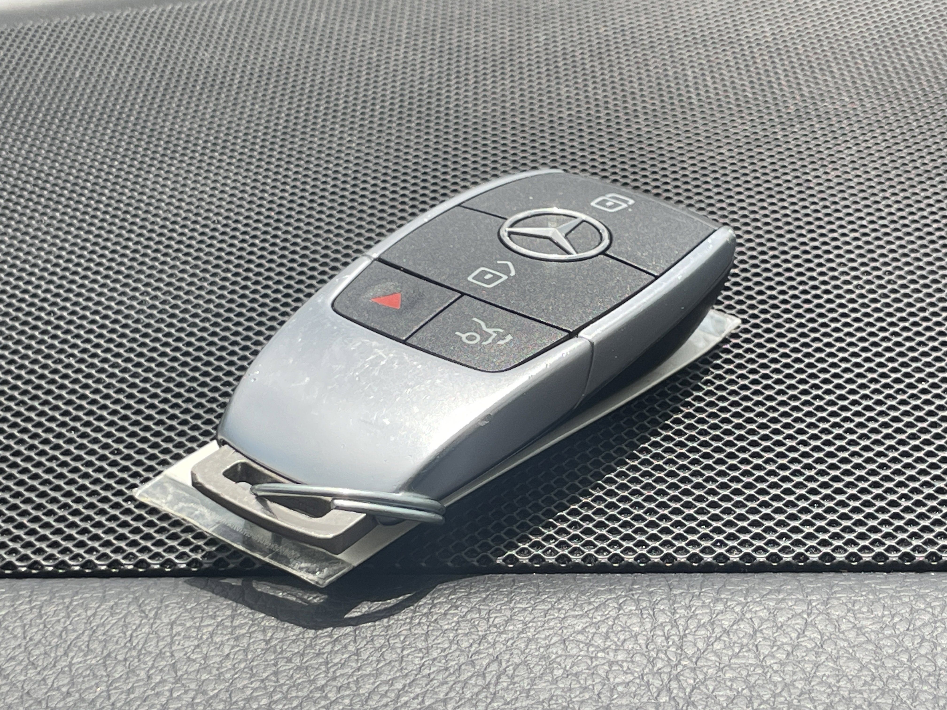 Used 2023 Mercedes-Benz GLS 580 4MATIC image 36