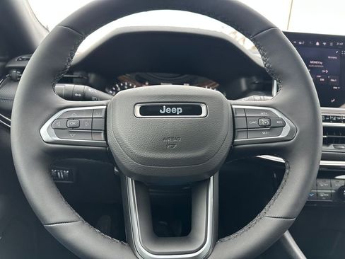 New 2026 Jeep Compass Latitude image 31