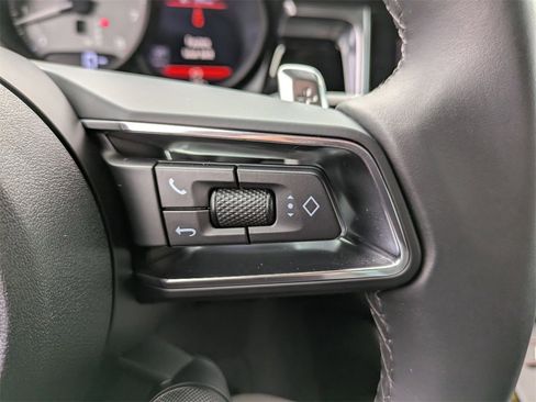 Used 2022 Porsche Macan S image 19