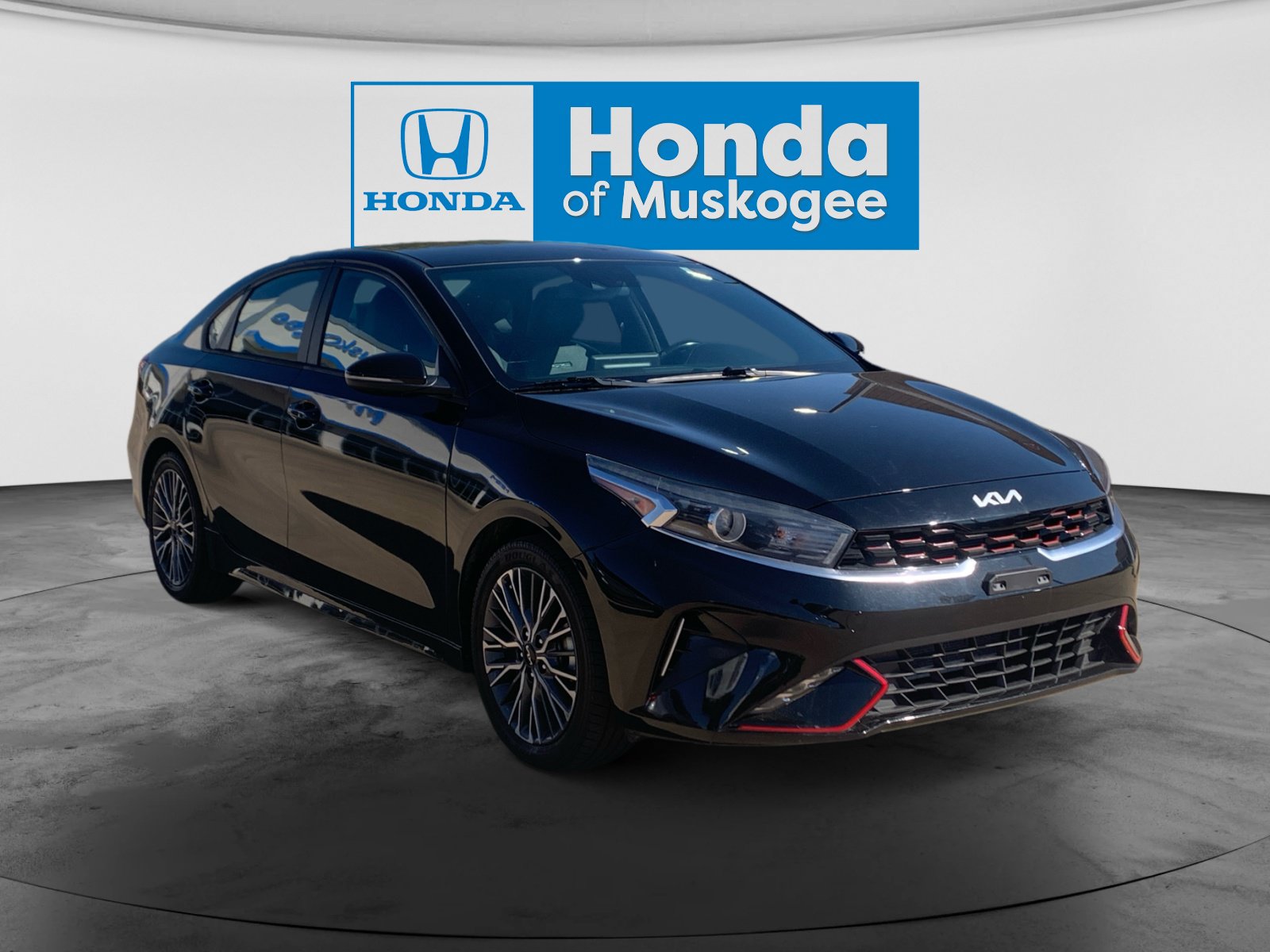 Used 2023 Kia Forte GT-Line FWD image 3