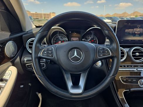 Used 2018 Mercedes-Benz C 300 Sedan image 22