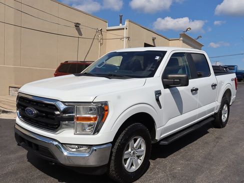 Used 2022 Ford F150 XLT w/ Trailer Tow Package AWD/4WD image 3