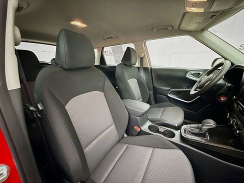 Used 2024 Kia Soul LX w/ Option Group 015 image 25