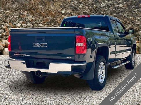 Used 2019 GMC Sierra 1500 SLE w/ SLE Value Package AWD/4WD image 2