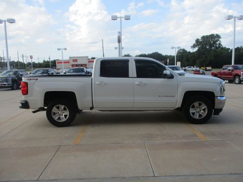 Used 2017 Chevrolet Silverado 1500 LT w/ All Star Edition AWD/4WD image 12