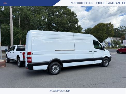 Used 2015 Mercedes-Benz Sprinter 2500 image 6