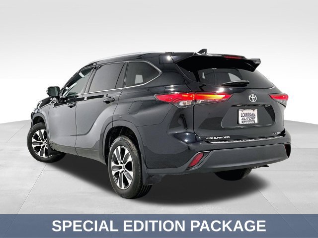 Used 2020 Toyota Highlander XLE AWD/4WD image 6