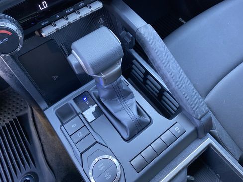 Certified 2024 Toyota Tacoma SR5 w/ SR5 Upgrade Package RWD image 19