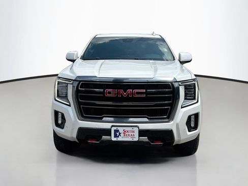 Used 2023 GMC Yukon XL AT4 AWD/4WD image 2