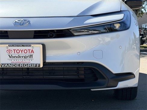 New 2026 Toyota Prius LE image 8