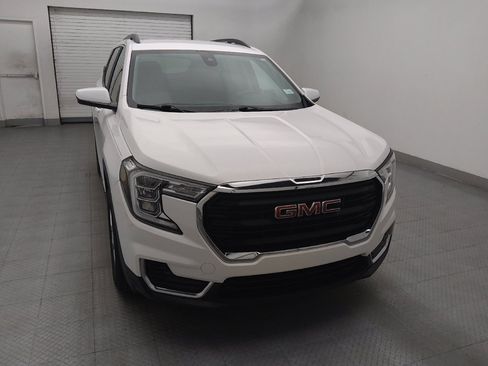 Used 2022 GMC Terrain SLE w/ Driver Convenience Package FWD image 14