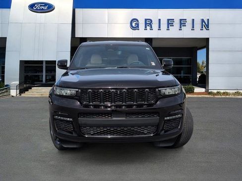 Used 2023 Jeep Grand Cherokee L Limited w/ Luxury Tech Group II image 12