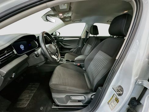 Used 2025 Volkswagen Jetta S FWD image 13