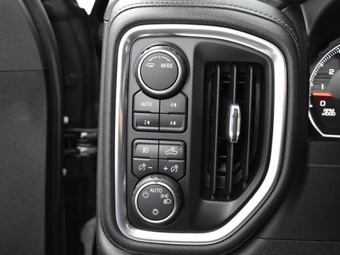 Used 2021 Chevrolet Silverado 1500 RST w/ Max Trailering Package AWD/4WD image 30