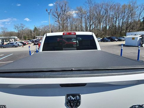 Used 2019 RAM 1500 Classic SLT AWD/4WD image 25