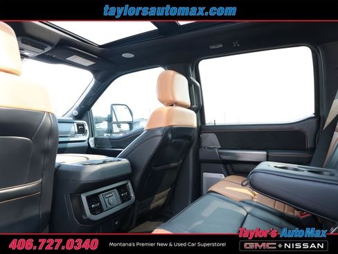 Used 2023 Ford F350 Platinum w/ Tremor Off-Road Package AWD/4WD image 47